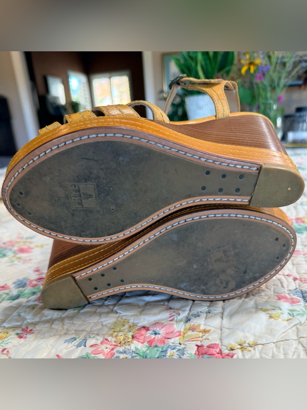Frye Corrina Stitch Yellow Gold Leather Wedge Sandals with Ankle Strap - 9.5 - Picture 3 of 5